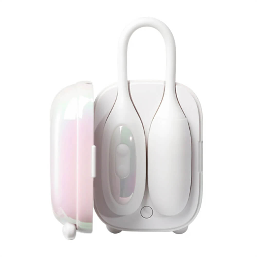 magic-suitcase-clit-sucker-and-vibrator-white-1