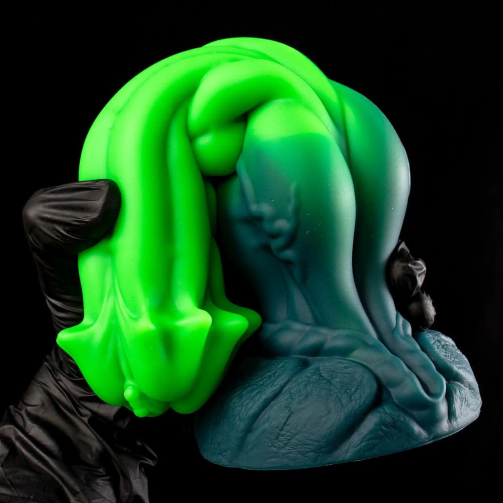 Devourbloom-Carnivorous-Flower-Fantasy-Dildo