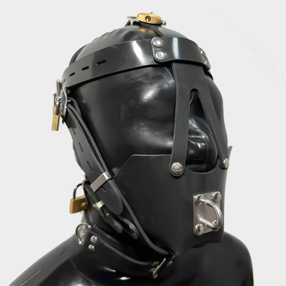 kbboy-silicone-bdsm-muzzle-with-lock